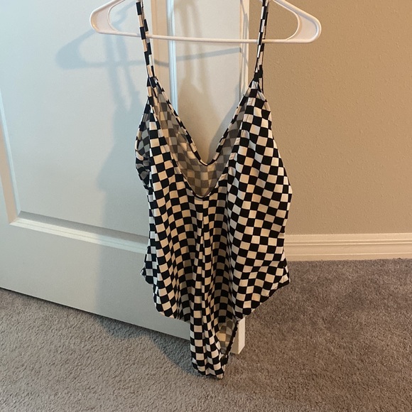 T Bella size 1XL - Picture 2 of 3